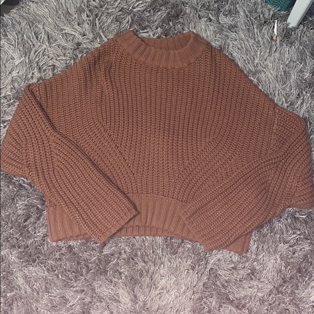🎄3 for $20 sweater sale🎄 Cropped sweater